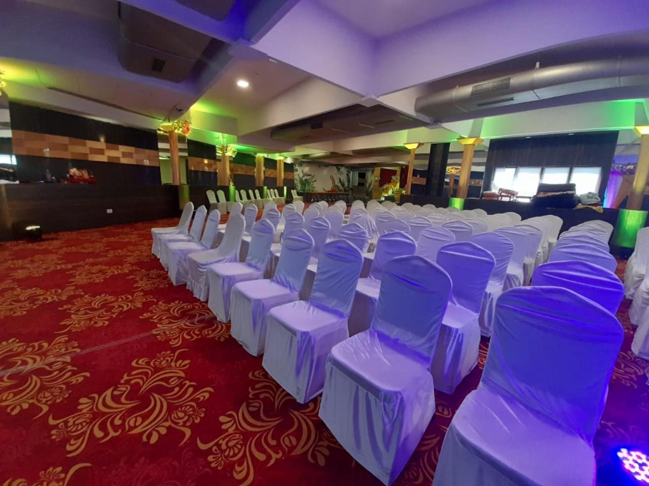 Hotel Mumbai House Juhu, Santacruz West, Mumbai Dış mekan fotoğraf