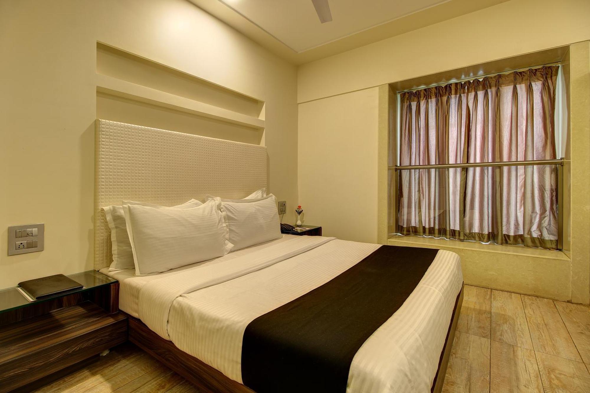 Hotel Mumbai House Juhu, Santacruz West, Mumbai Oda fotoğraf
